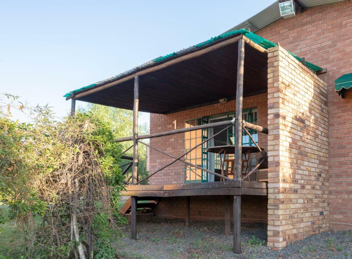 Bed and Breakfast Olive Tree Farm Magaliesburg Esterno foto